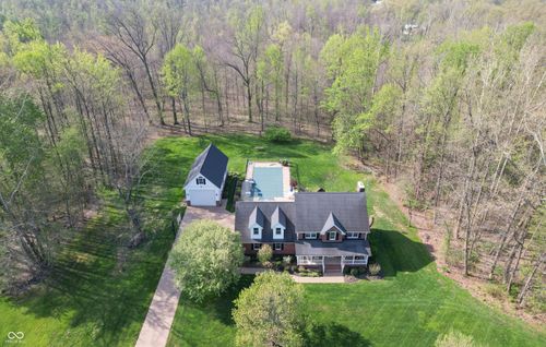4841 Ariane Trl, Columbus, IN, 47201-2725 | Card Image