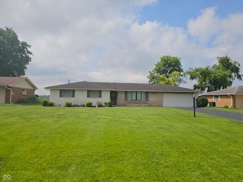913 Imy Ln, Anderson, IN, 46013-3867 | Card Image