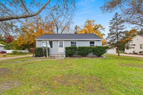 332 E St Joseph Street, ALLOUEZ, WI, 54301 | Card Image