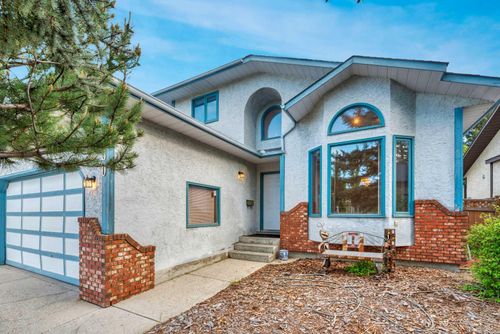 350 Edgepark Way Nw, Calgary, AB, T3A4P5 | Card Image