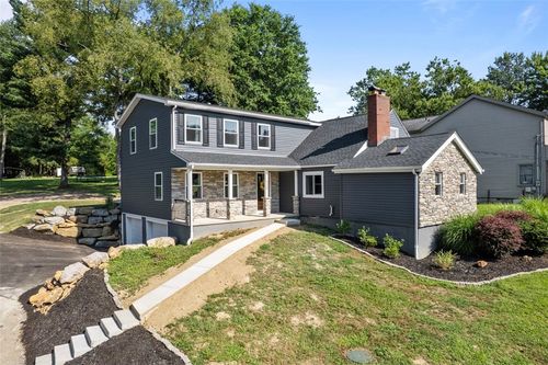 4689 Greenwood Dr, Allison Park, PA, 15101-2203 | Card Image