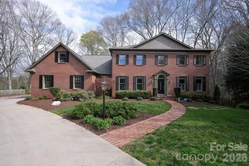 550 20th Avenue Ct Nw, Hickory, NC, 28601-1278 | Card Image