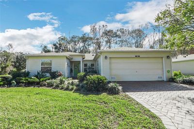 448 Bentwood Drive, House other with 2 bedrooms, 2 bathrooms and null parking in Leesburg FL | Image 2