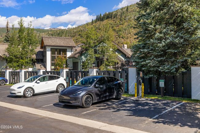 B4 - 4770 Bighorn Rd, Townhouse with 3 bedrooms, 3 bathrooms and 1 parking in Vail CO | Image 33