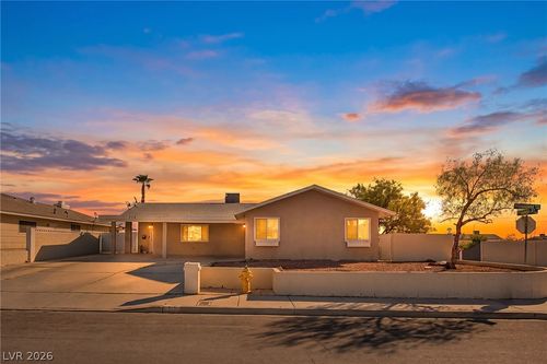 713 Vincent Way, Las Vegas, NV, 89145-6114 | Card Image