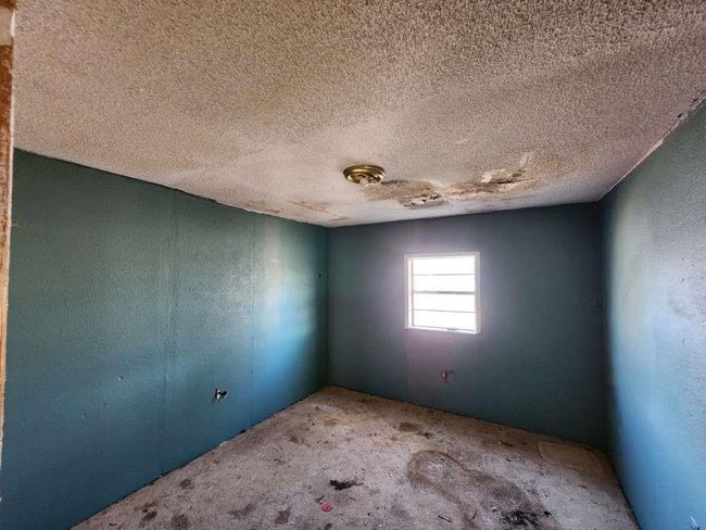 1511 Gray St, House other with 3 bedrooms, 1 bathrooms and null parking in Plainview TX | Image 9