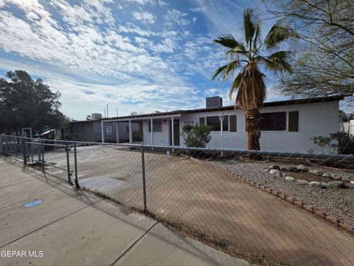 8358 Carpenter Dr, El Paso, TX, 79907-5242 | Card Image