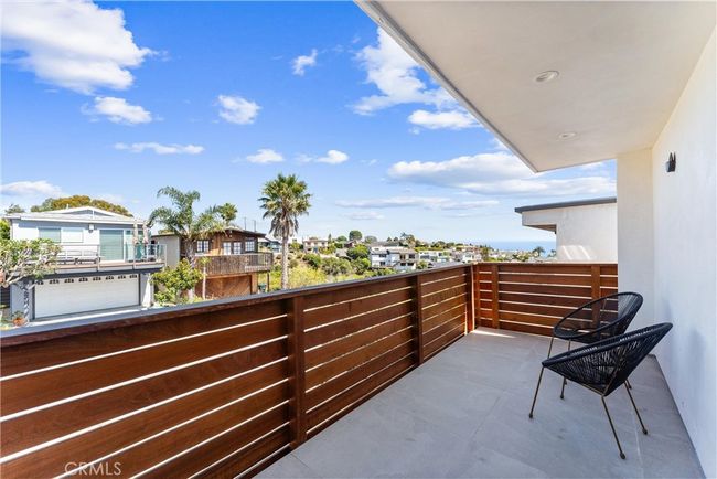 869 Santa Ana St, House other with 2 bedrooms, 3 bathrooms and 4 parking in Laguna Beach CA | Image 22