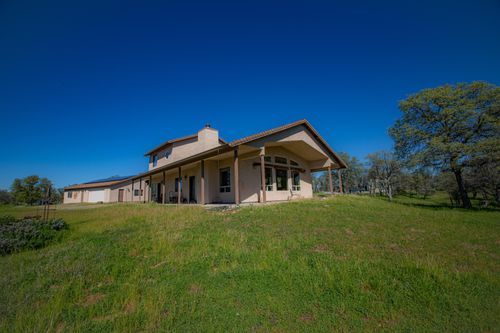 8822 Bass Pond Rd, Millville, CA, 96062-9723 | Card Image