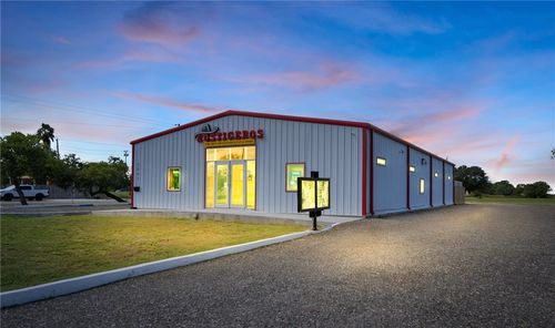 3083 Main St, Ingleside, TX, 78362-4220 | Card Image