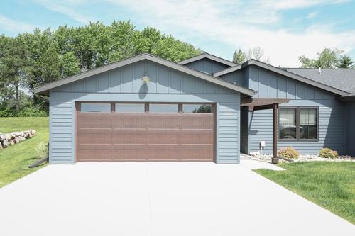 1528 Blaines Way, Spirit Lake, IA, 51360-6903 | Card Image