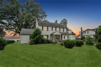 803 Riverside Drive, House other with 5 bedrooms, 3 bathrooms and null parking in Newport News VA | Image 3