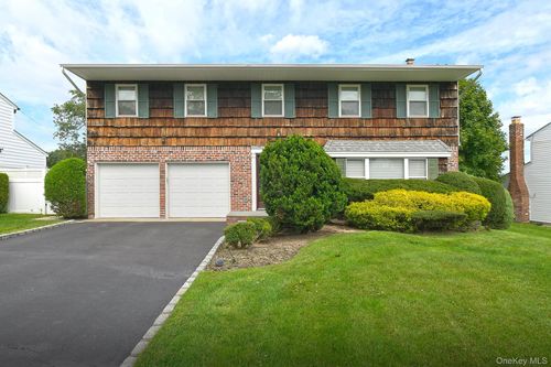 29 Abbot Road, Smithtown, NY, 11787 | Card Image