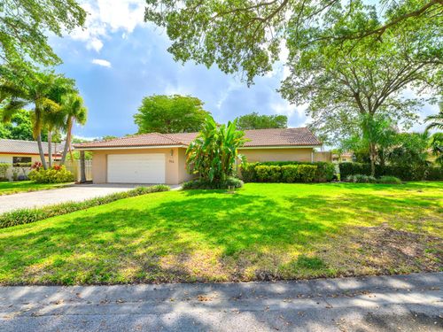 215 Nw 86th Ter, Coral Springs, FL, 33071-7447 | Card Image