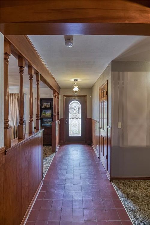 1500 Redstone Dr, Clinton, OK, 73601-5430 | Card Image