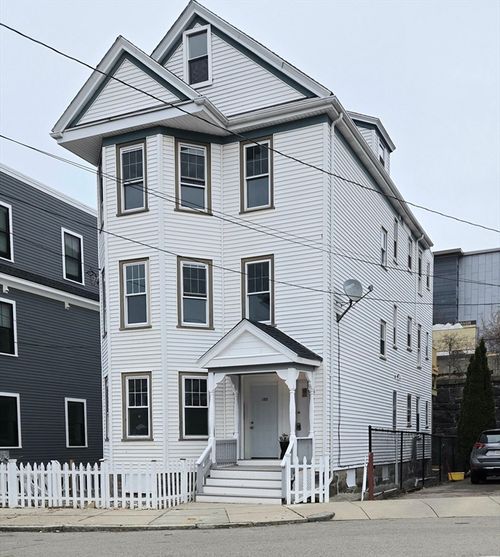 102-104 Robey St, Boston, MA, 02125-2639 | Card Image