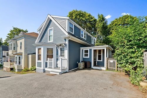 10 Prospect Ct, Gloucester, MA, 01930-2828 | Card Image