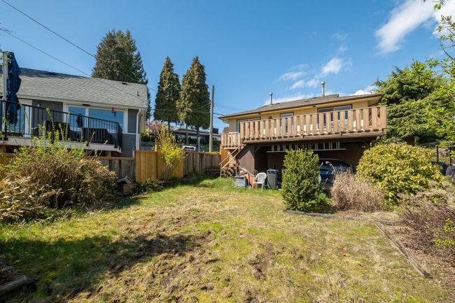 414 Richmond Street, House other with 3 bedrooms, 2 bathrooms and 1 parking in New Westminster BC | Image 12