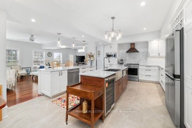 15029 Loyalist Pky, House other with 3 bedrooms, 3 bathrooms and 10 parking in Bloomfield ON | Image 16