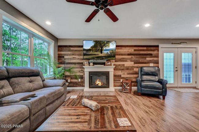 105 Rimrock Ln 14 Large | Image 13