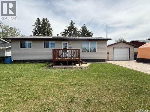 1010 11th St, Humboldt, SK, S0K2A0 | Card Image