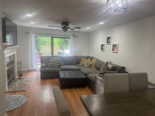 38 Offshore Dr, Mohegan Lake, NY, 10547-1220 | Card Image