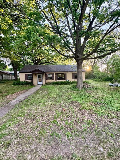 1537 11th Ave Se, Saint Cloud, MN, 56304-2209 | Card Image
