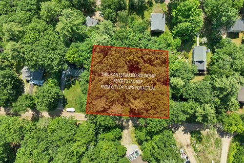 28 Geneve St, Moultonborough, NH, 03254-2701 | Card Image