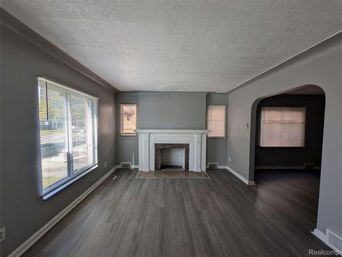 18706 Greenlawn Unit #1 Street, Detroit, MI, 48221 | Card Image