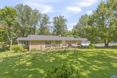310 Gloucester Rd, CHARLOTTESVILLE, VA, 22901-1016 | Card Image