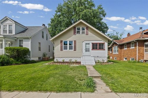 1310 Raab Ave, Belleville, IL, 62220-1803 | Card Image