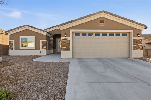 3304 Producers Mine Rd, Kingman, AZ, 86401-3308 | Card Image