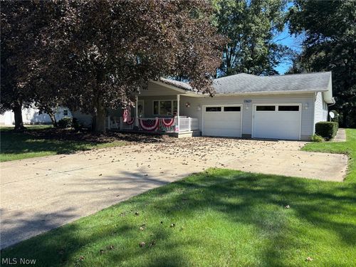 10790 Wilma Ave Ne, Alliance, OH, 44601-8758 | Card Image