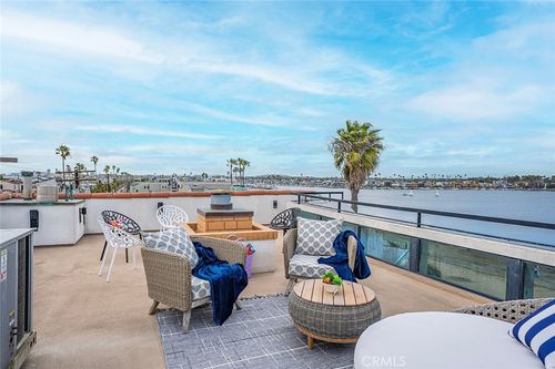 6911 E Ocean Blvd, Long Beach, CA, 90803 | Card Image