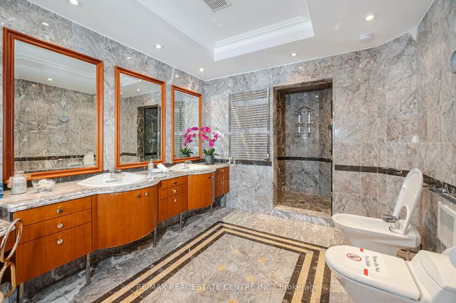 2 Edgeforest Dr, House other with 4 bedrooms, 5 bathrooms and 10 parking in Brampton ON | Image 37