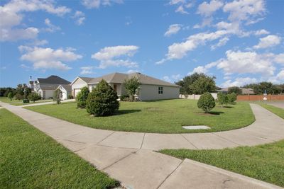 2260 Carriage Pointe Loop, House other with 3 bedrooms, 2 bathrooms and null parking in Apopka FL | Image 3