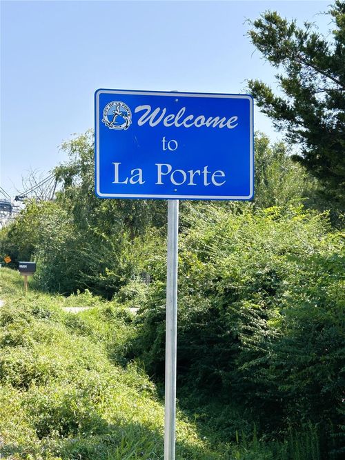 302 Shore Acres Blvd, Shoreacres, TX, 77571-7369 | Card Image