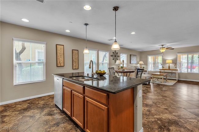 2376 Via Firenze, Townhouse with 3 bedrooms, 3 bathrooms and null parking in Henderson NV | Image 16