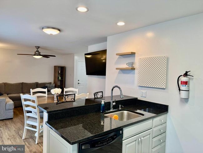 5 Marc Ln, Condo with 2 bedrooms, 2 bathrooms and null parking in Brigantine NJ | Image 9