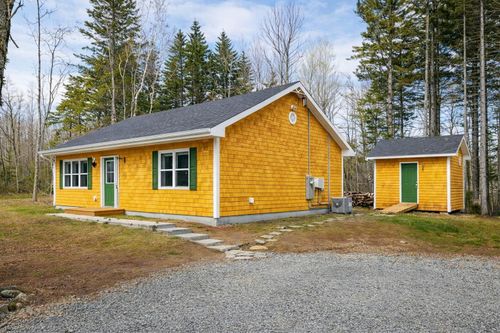 78 Whistle Stop Court, Westchester, NS, B0M2A0 | Card Image