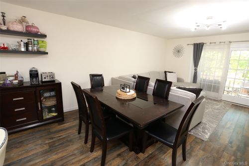 apt-b-10 Heritage Dr, New City, NY, 10956-5307 | Card Image