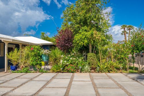 2219 W Catalina Dr, Phoenix, AZ, 85015-6025 | Card Image