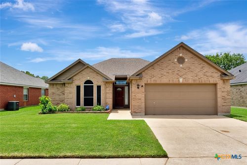 205 Arabian Dr, Victoria, TX, 77904-3249 | Card Image