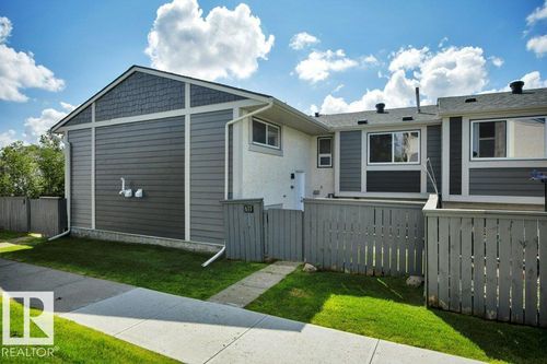 633 Willow Crt Nw, Edmonton, AB, T5T2K7 | Card Image