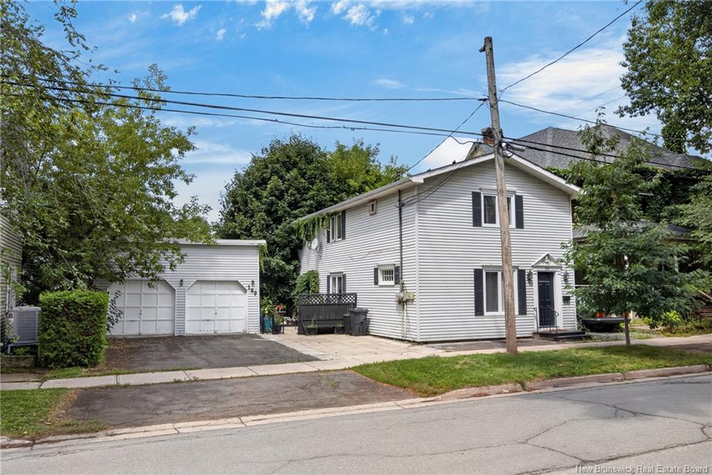 Residential Income in Fredericton