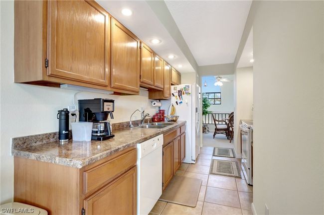 APT-10 - 17270 Eagle Trce, Condo with 2 bedrooms, 2 bathrooms and null parking in FORT MYERS FL | Image 14