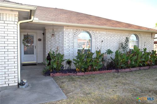 5710 Montrose Dr, Killeen, TX, 76542-7572 | Card Image