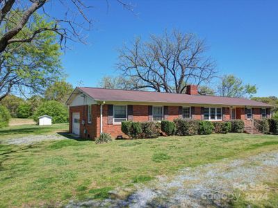 112 W Highway 218 Road, House other with 3 bedrooms, 2 bathrooms and null parking in Monroe NC | Image 3