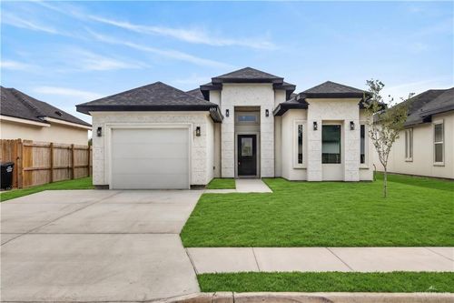 600 S Maryland St, Alton, TX, 78573-1334 | Card Image