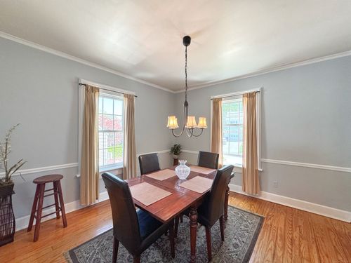 10 Ells St, Norwalk, CT, 06850-1904 | Card Image
